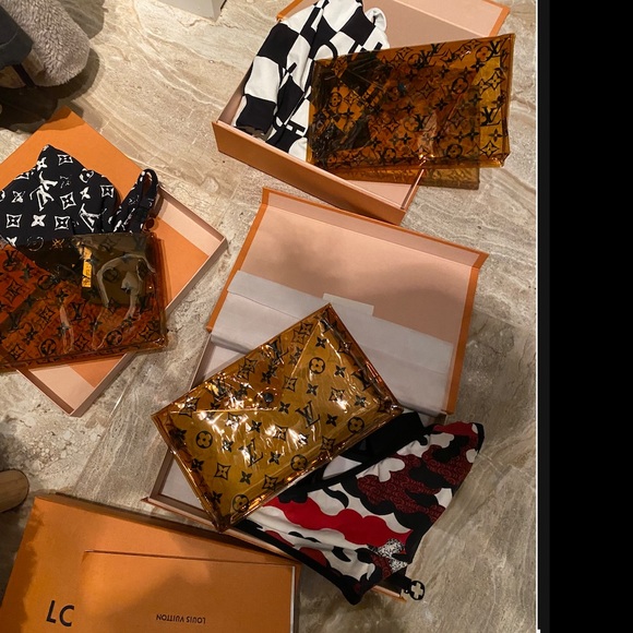 New💕Louis Vuitton Logo monogram Bikini - Picture 9 of 12